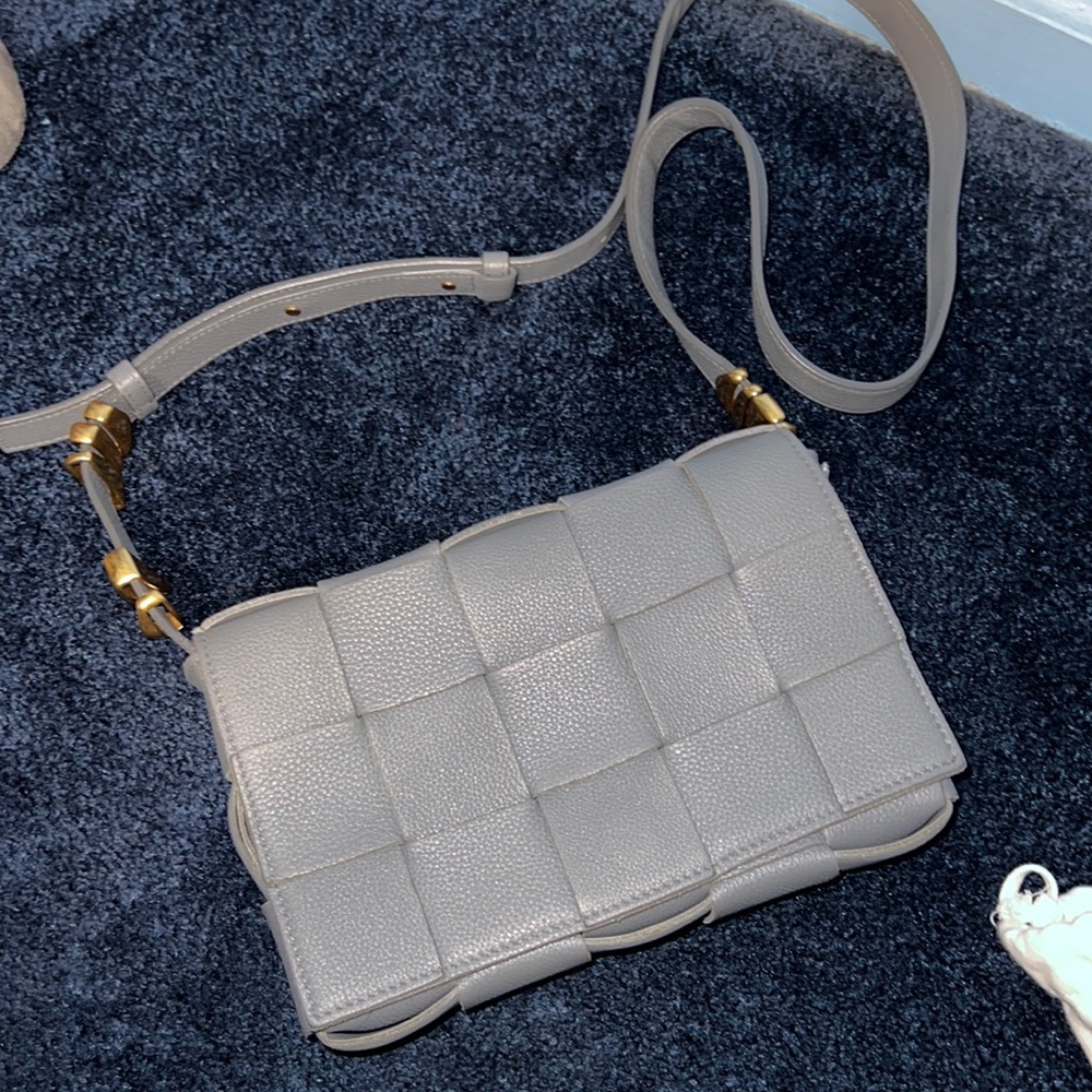 *like new* bottega veneta cassette bag